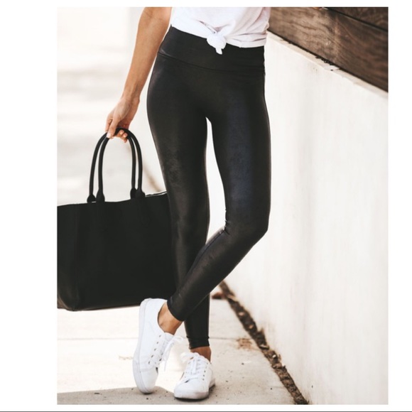 ✨LAST ONE SALE✨Matte H/WAIST faux leather leggings - Picture 3 of 5